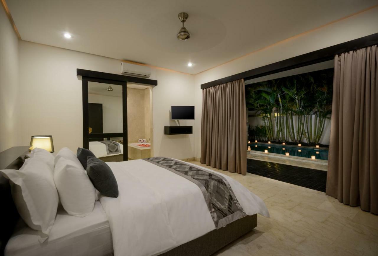 Villa Maharani Seminyak Exterior foto