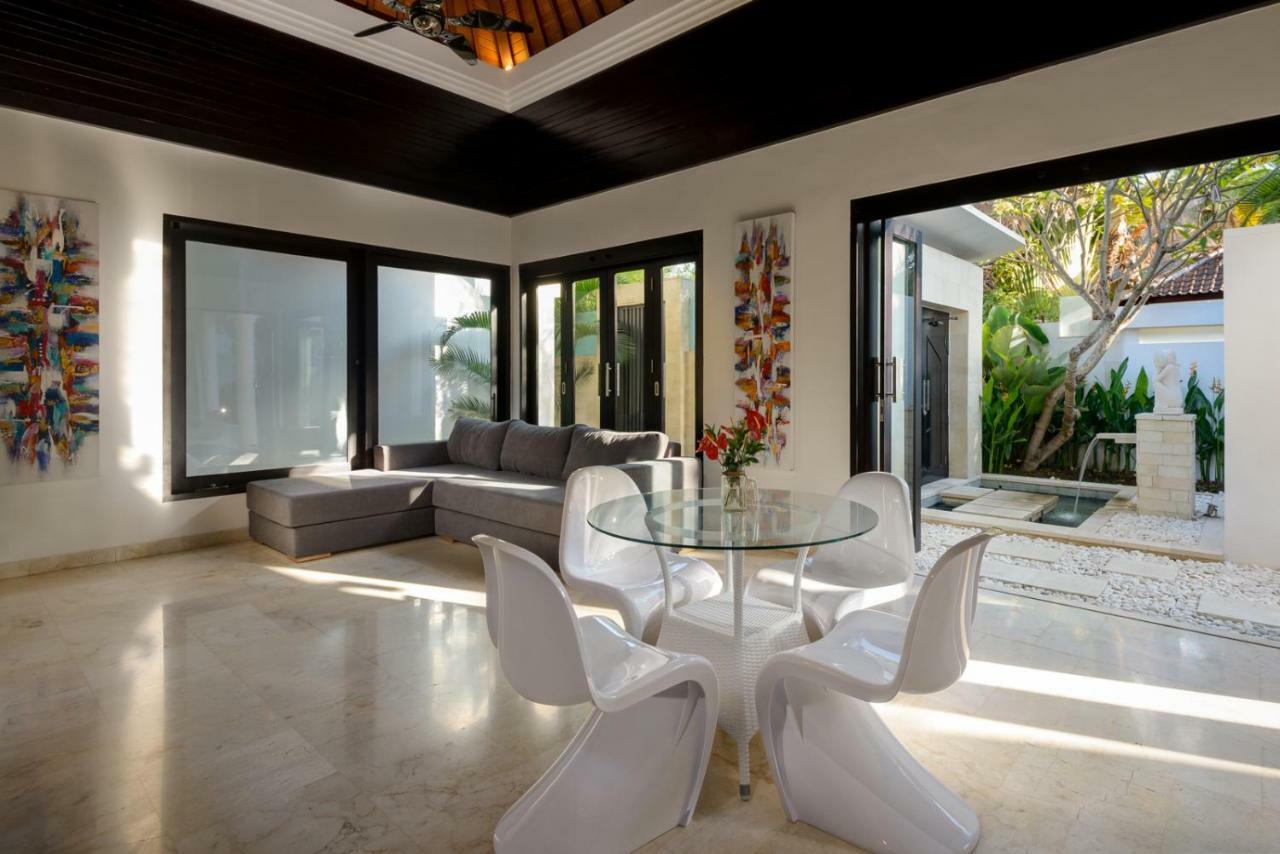 Villa Maharani Seminyak Exterior foto