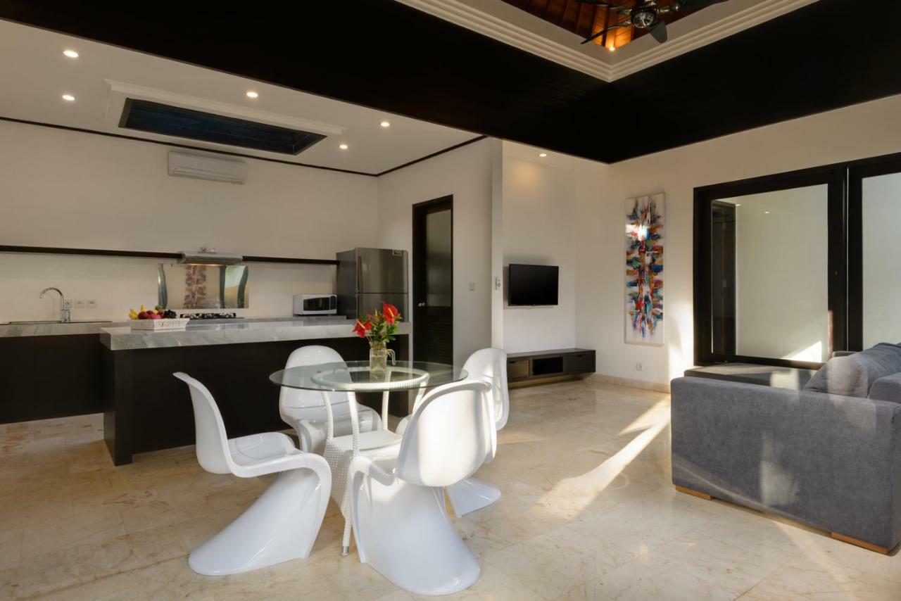 Villa Maharani Seminyak Exterior foto